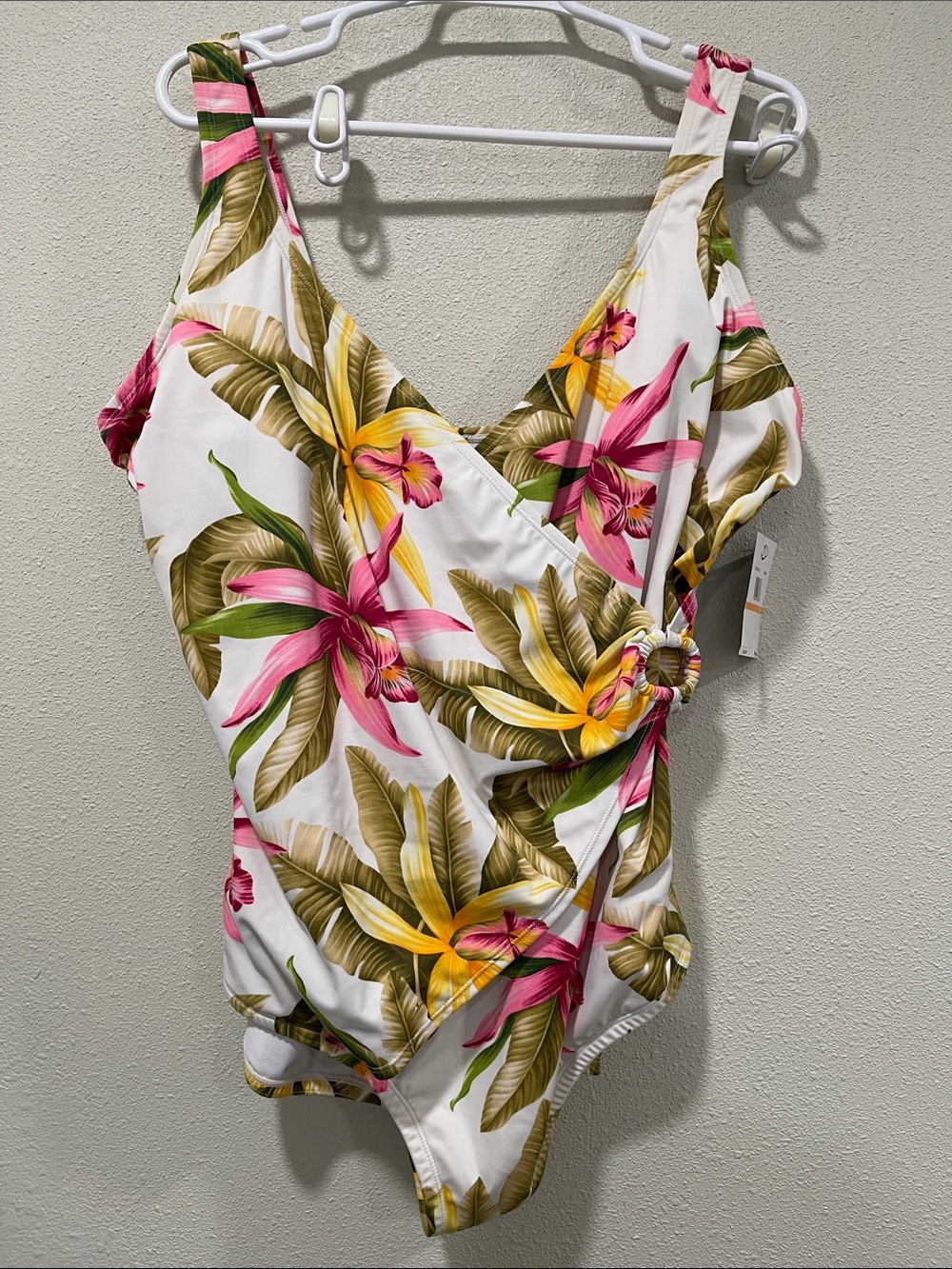 Jantzen  One-Piece Swimsuit with tropical print. 24W. New with tags